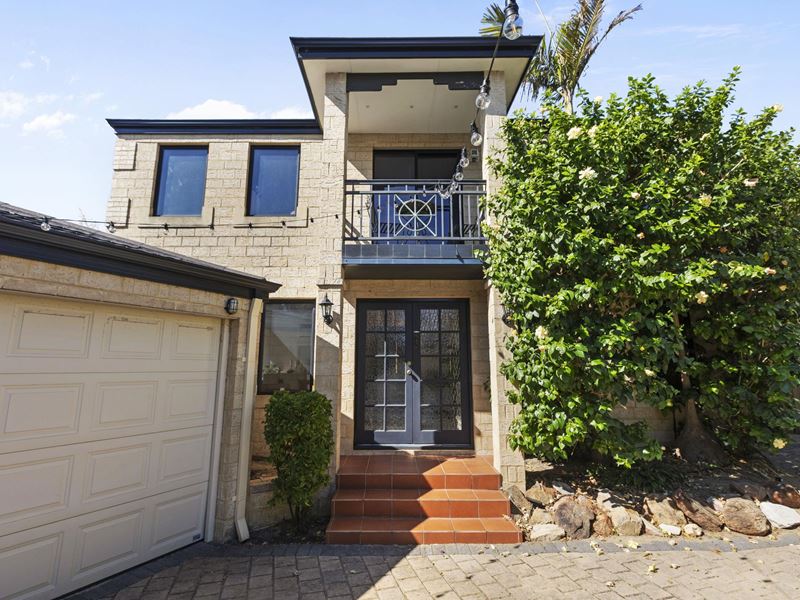 14B Cornelian Street, Scarborough WA 6019