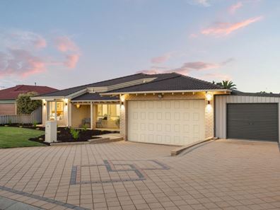53 Triton Avenue, Waikiki WA 6169