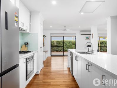 23 Coppito Circle, Beeliar WA 6164