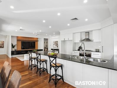 14 Washington Street, Victoria Park WA 6100