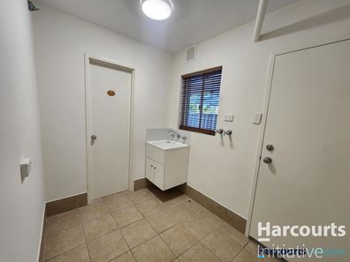 2/71 Tendring Way, Girrawheen WA 6064