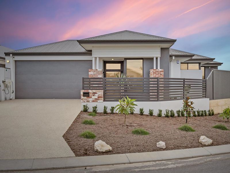 7 Hue Road, Eglinton WA 6034