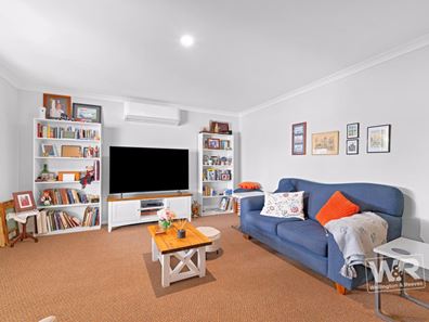 5 Salvado Road, Orana WA 6330
