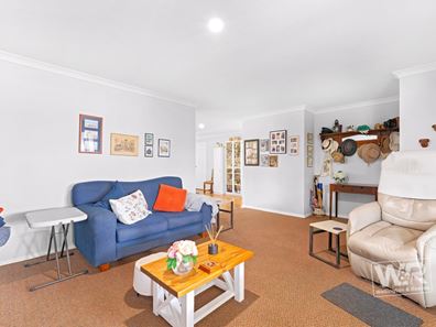5 Salvado Road, Orana WA 6330