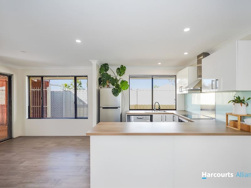 33 Lynas Way, Quinns Rocks WA 6030