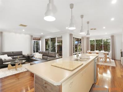 92 Granesse Drive, Ellenbrook WA 6069