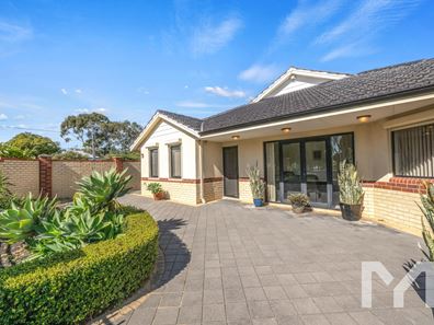 2/125 Watkins Street, White Gum Valley WA 6162
