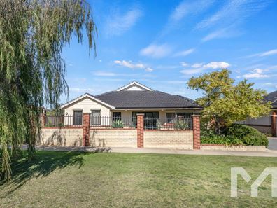 2/125 Watkins Street, White Gum Valley WA 6162