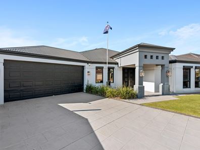 25 Rochford Street, Canning Vale WA 6155