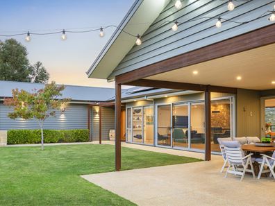 39 Hazelbrook Rise, Yallingup WA 6282
