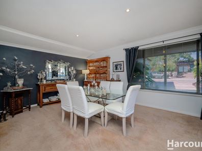 24 Squire Avenue, Heathridge WA 6027