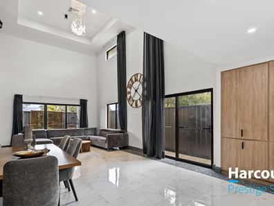 18A Sutherland Way, Cloverdale WA 6105