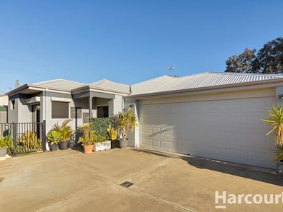 12A Blossom Place, Coodanup WA 6210