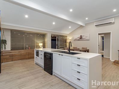 19 Highlander Place, Currambine WA 6028