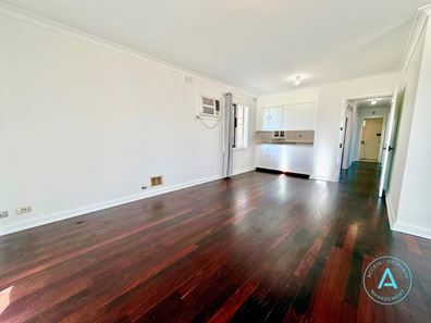 32 Clenham Way, Kelmscott WA 6111