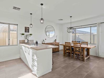 10 Fallow Way, Alkimos WA 6038