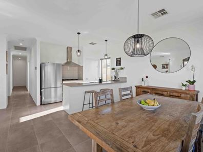 10 Fallow Way, Alkimos WA 6038