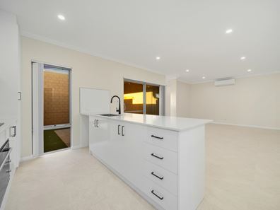 11B Ringmer Way, Westminster WA 6061