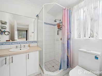 5 Sunrays Street, Byford WA 6122