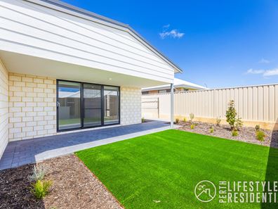 33 Dunraven Road, Two Rocks WA 6037