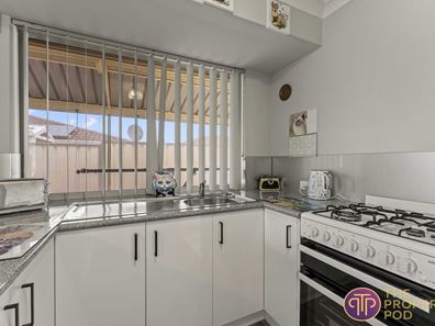 33/25 Dale Road, Armadale WA 6112