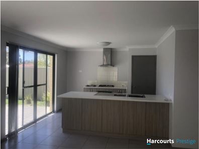 9 Devereux Street, Armadale WA 6112