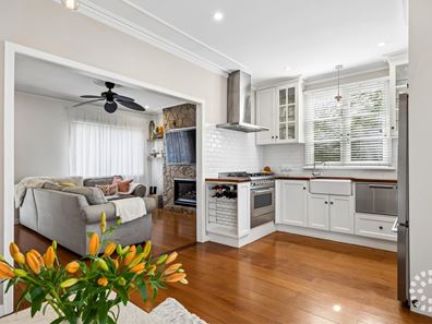 49 Wheyland Street, Willagee WA 6156