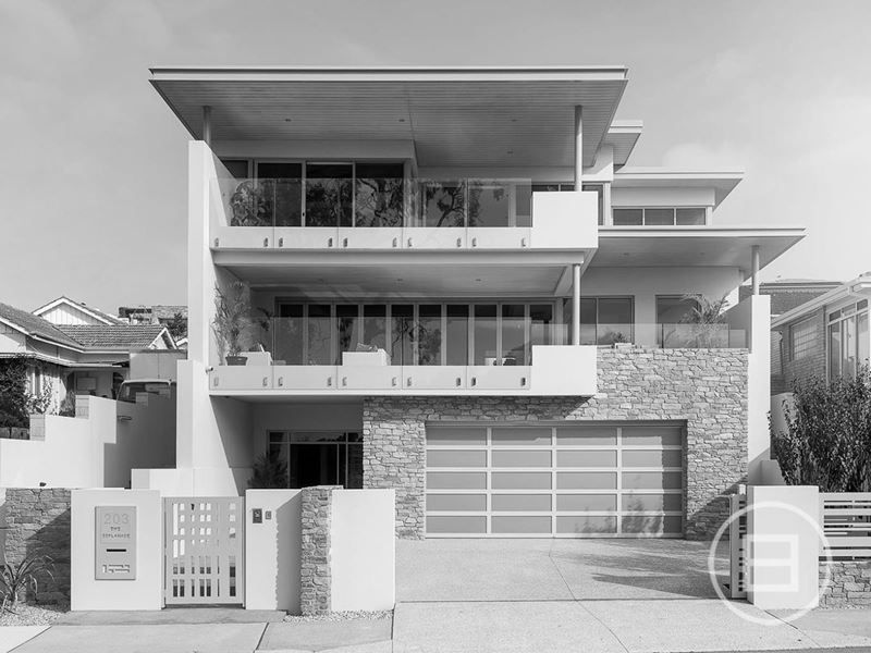 203 The Esplanade, Mount Pleasant WA 6153