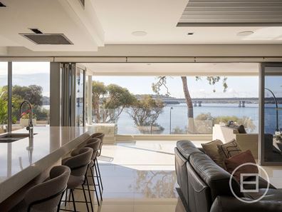 203 The Esplanade, Mount Pleasant WA 6153