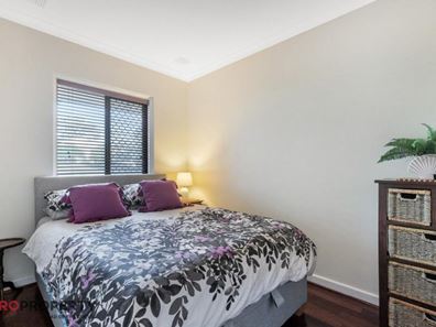 5 Hilory Street, Coolbellup WA 6163