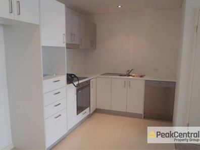13/1 Stockton Bend, Cockburn Central WA 6164
