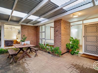 11A Greenslade Street, Hamilton Hill WA 6163