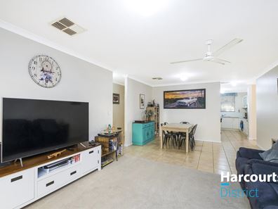 4/22 Gentle Circle, South Guildford WA 6055