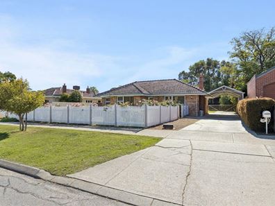 14 Holmesdale Road, Woodbridge WA 6056