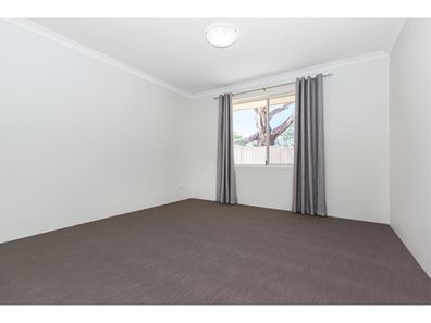 2/22 Brookes Way, Calista WA 6167