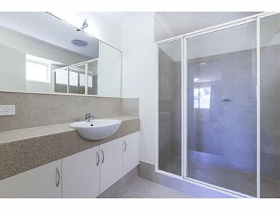 2/22 Brookes Way, Calista WA 6167