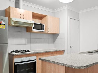 3/2 Hogarth Street, Cannington WA 6107
