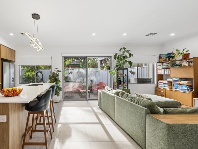 2/13 Central Terrace, Beckenham