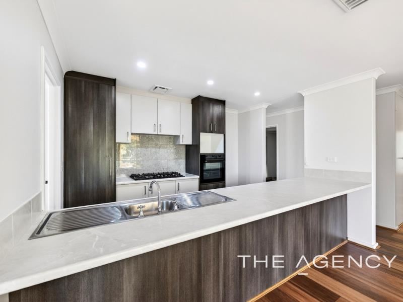 58 Oakover Way, Heathridge