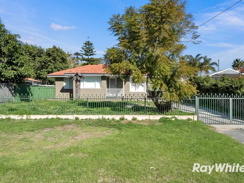 37 Connell Way, Girrawheen WA 6064