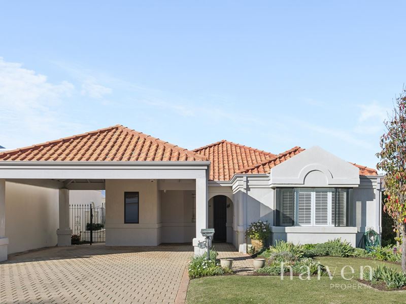 24 Arenga Court, Mount Claremont