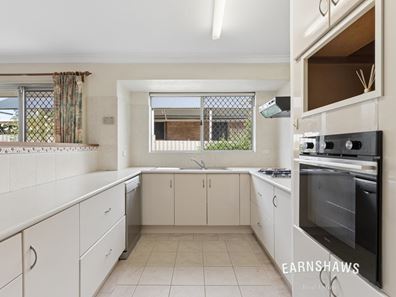 40 Vanessa Way, Swan View WA 6056