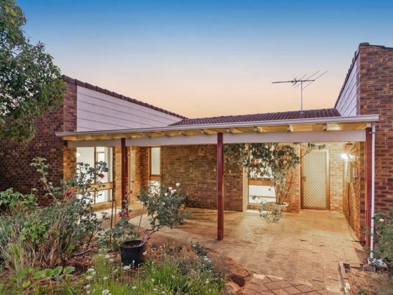 26 Edlaston Road, Carine WA 6020