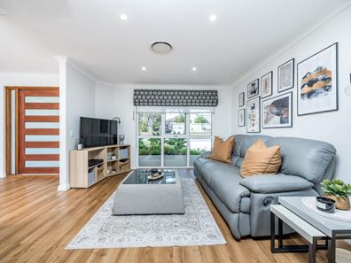 3 Santa Monica Parade, Iluka WA 6028