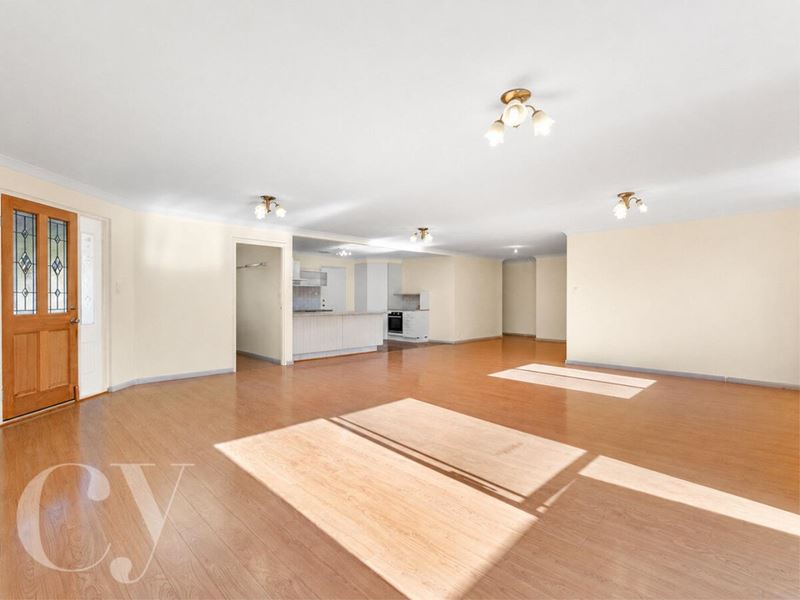 8B Westbury Crescent, Bicton