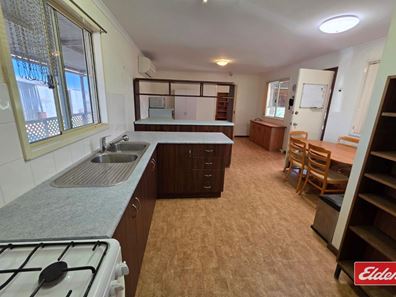 100 Johnson  Road, Alma WA 6535
