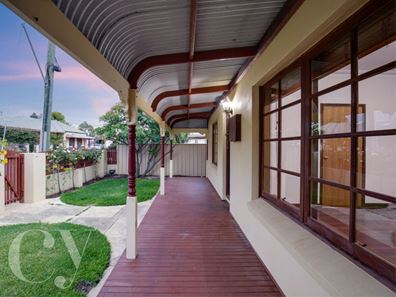 2A Thomas Street, South Fremantle WA 6162