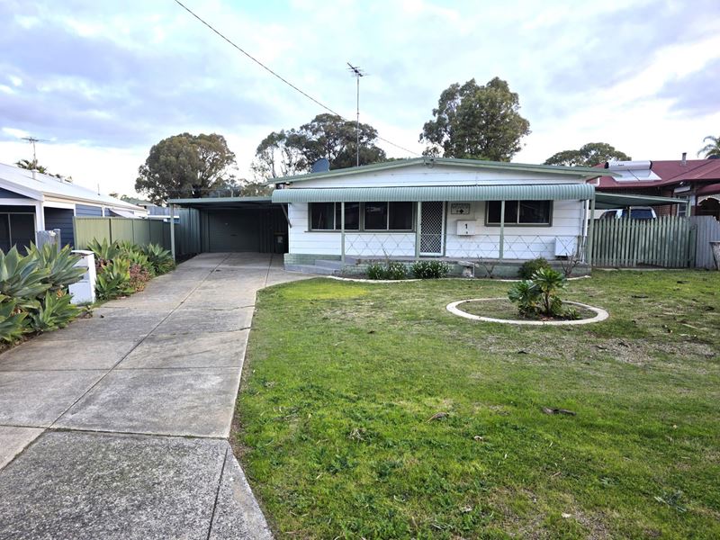 1 Karrul Way, Greenfields WA 6210