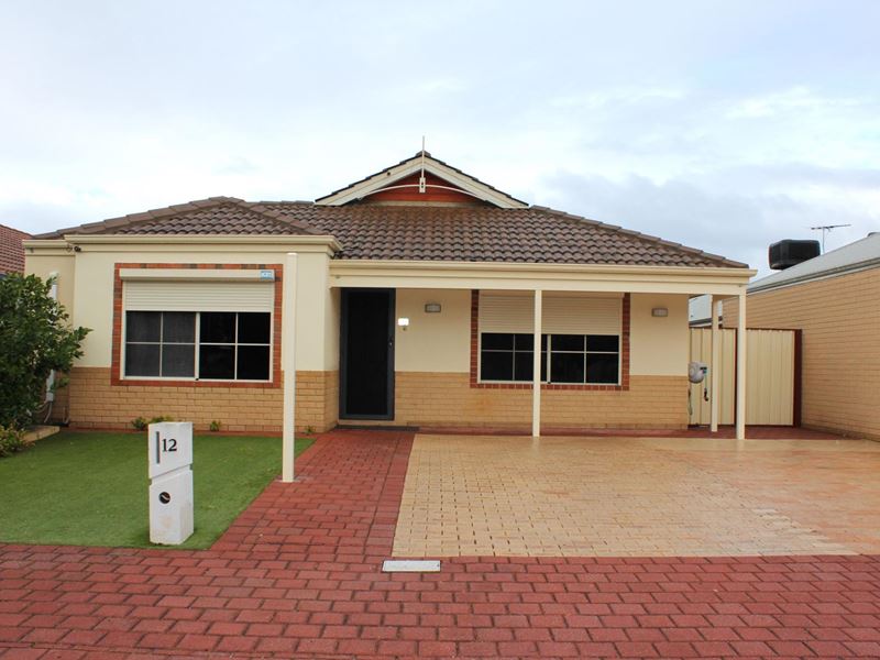 12 Laredo Bend, Port Kennedy