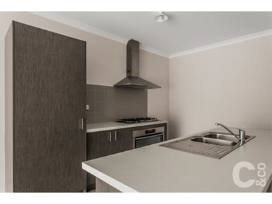 6 Walden Street, Wellard WA 6170